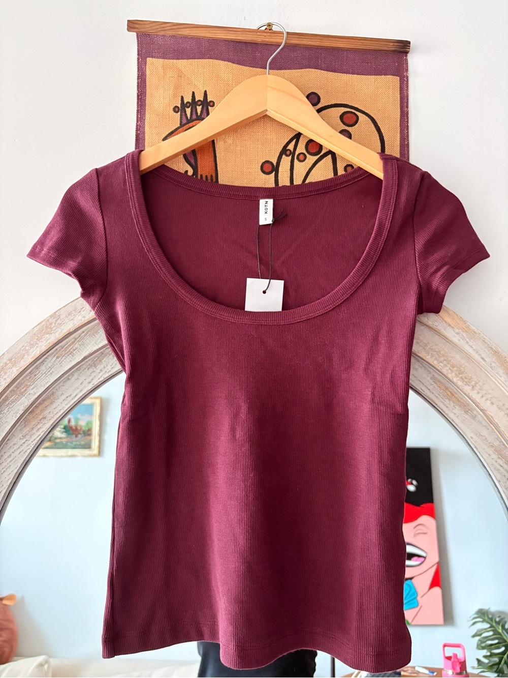 KOTN Short Sleeve Scoop Neck Top - Burgundy